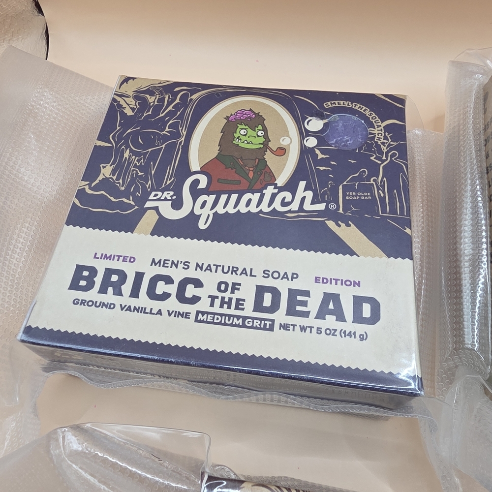 5 Dr. Squatch Soap Lot (Vacuum Sealed) Black Currant Vanilla Birch Bone Flower - Picture 6 of 6